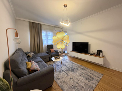 Modern 1-Bedroom Apartment for Rent in Central Point, 47m2