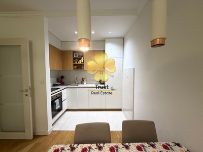 Modern 1-Bedroom Apartment for Rent in Central Point, 47m2