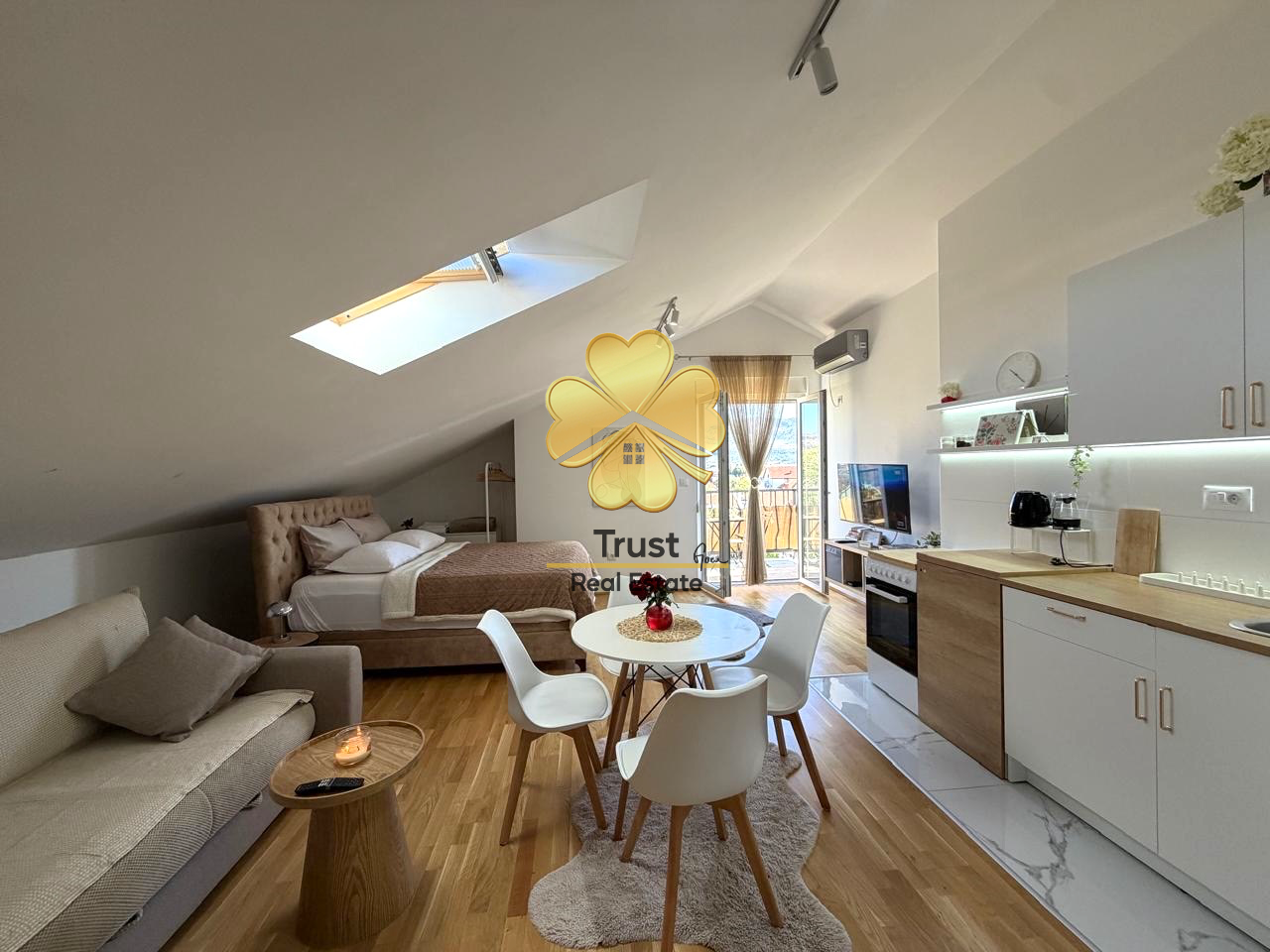 Garsonjera za Izdavanje, Zagorič, 40 m2 — fotografija 2