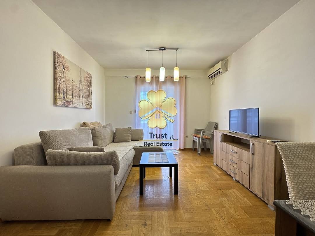 Dvosoban stan, 70m2, Stari Aerodrom, Podgorica — fotografija 1