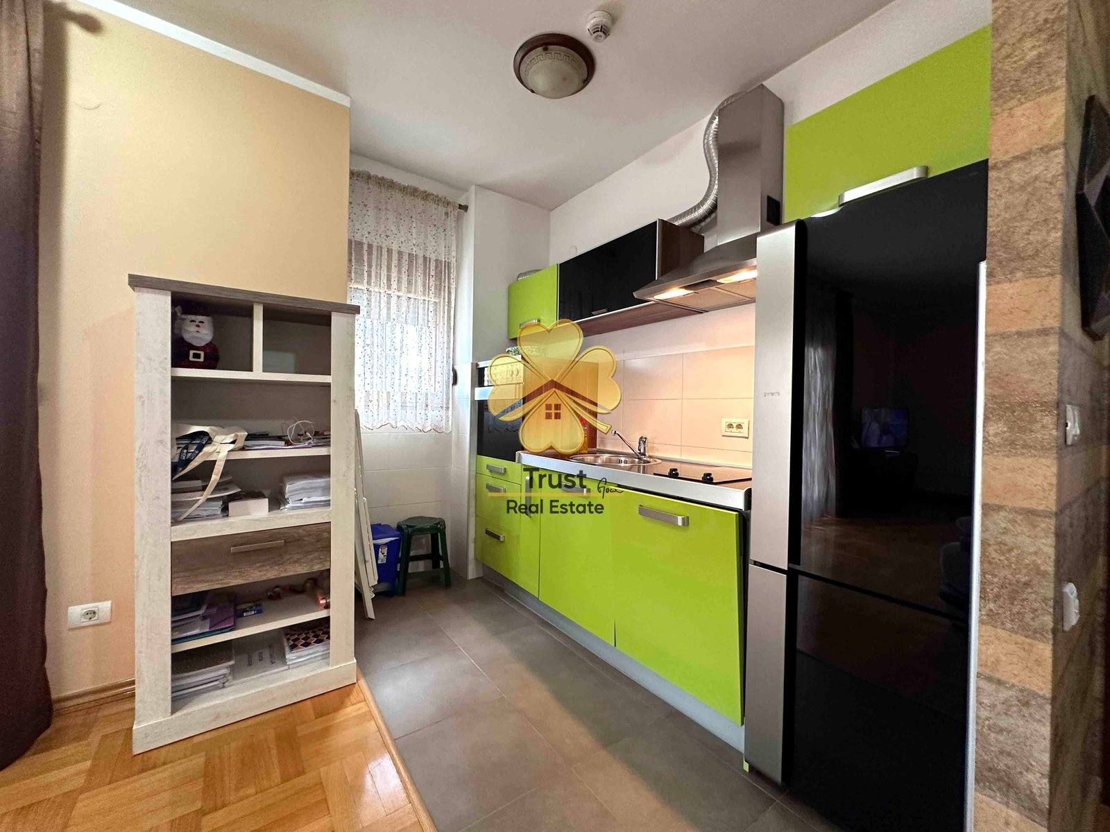 Trosoban stan, City Kvart, Podgorica, 120m2 — fotografija 2