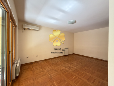 Spacious 3-Room Apartment for Rent in Rimski trg, 110m2