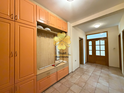 Spacious 3-Room Apartment for Rent in Rimski trg, 110m2