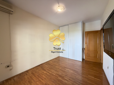 Spacious 3-Room Apartment for Rent in Rimski trg, 110m2