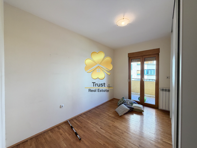 Spacious 3-Room Apartment for Rent in Rimski trg, 110m2