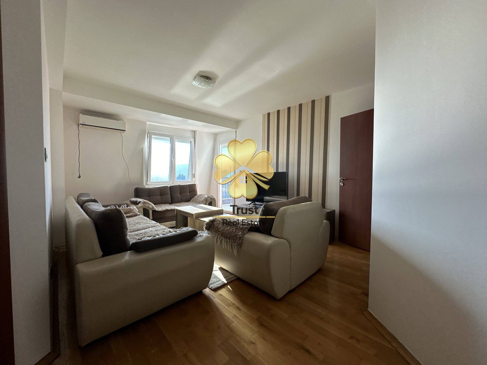 Trosoban stan, Krivi Most, Podgorica, 90m2 — fotografija 2