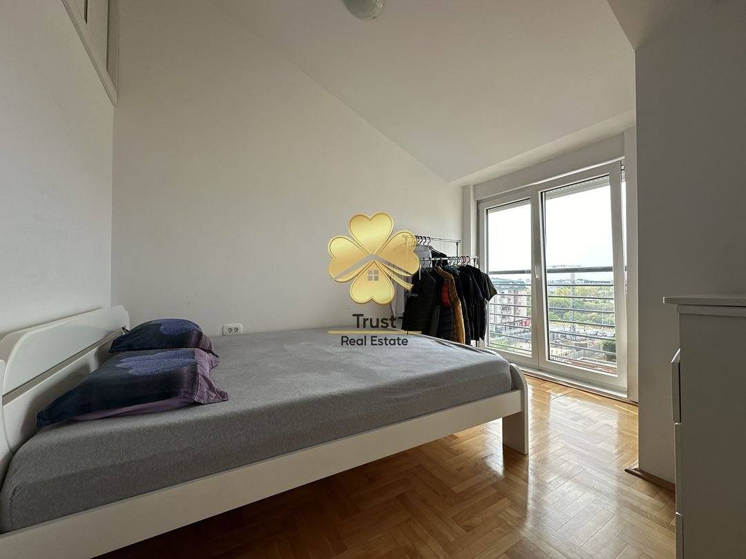 Dvosoban stan, Krivi Most, Podgorica, 75m2 — fotografija 2