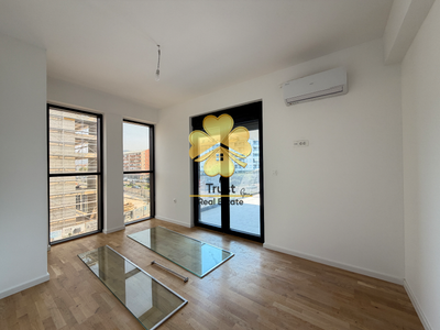 Unfurnished Apartment in Dadi Plaza, Stari Aerodrom, 112m2