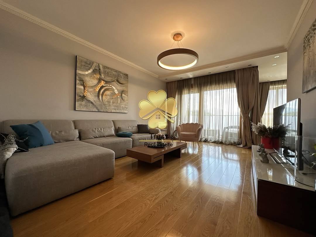 Trosoban stan, 110m2 , Momišici, Podgorica — fotografija 1
