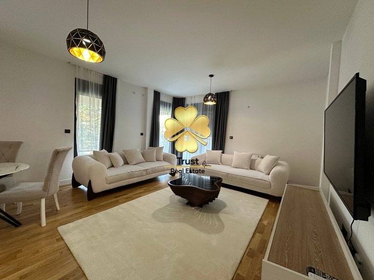 Dvosoban stan, 100m2 , Blok 9, Podgorica — fotografija 2