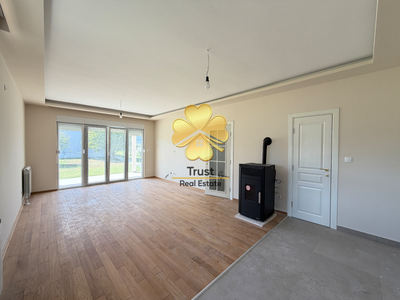 House in Gornja Gorica, 100m2 - Unfurnished Home/Office