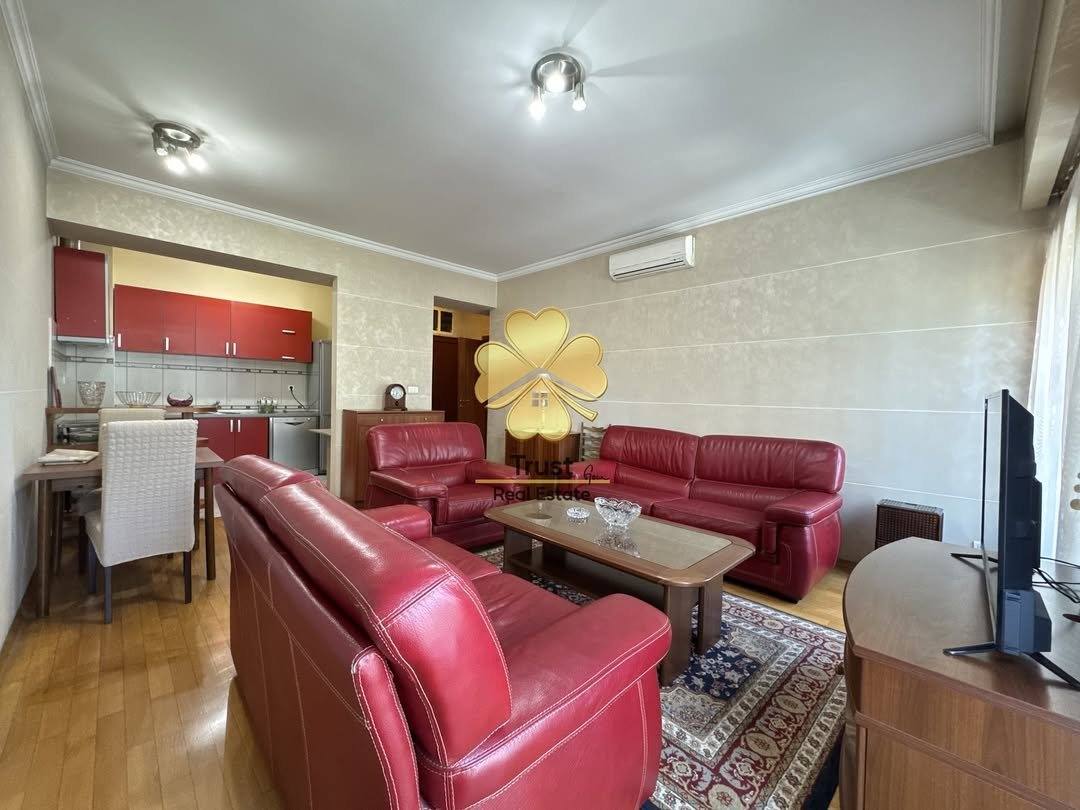 Jednosoban stan, Centar, Podgorica, 60m2 — fotografija 1