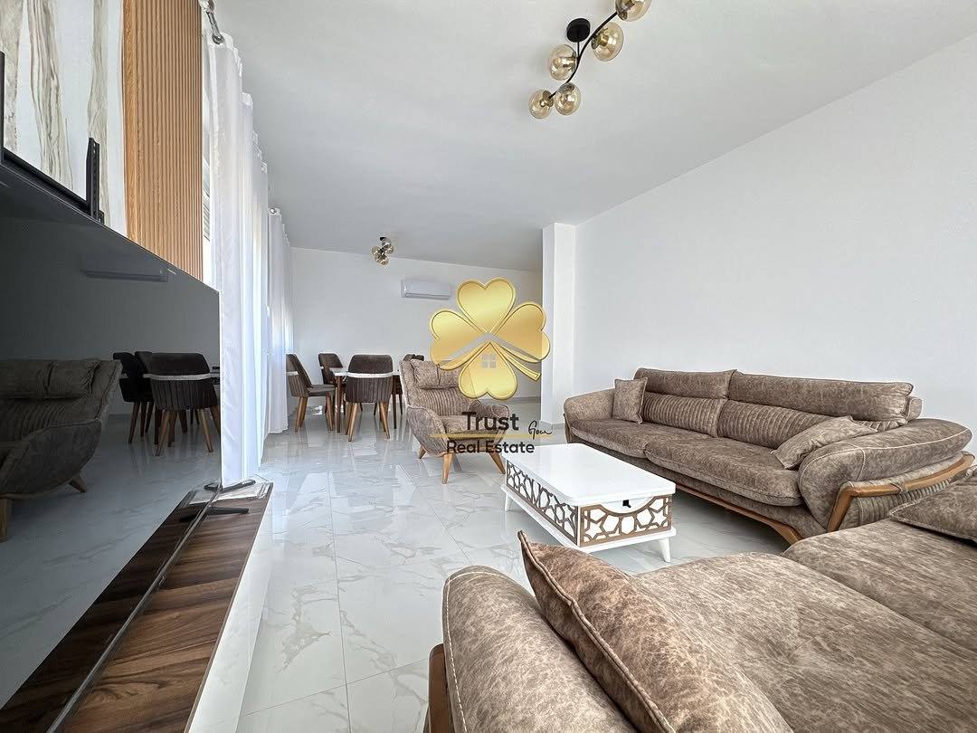 Dvosoban stan, 75m2, Djecja bolnica, Podgorica — fotografija 2