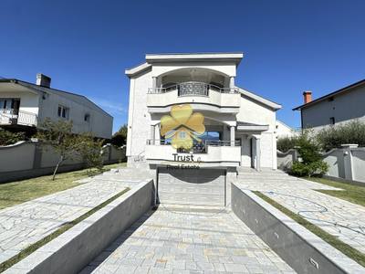 House for sale in Podgorica — photo 1