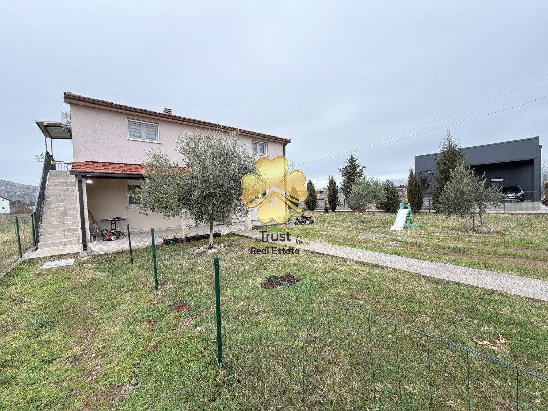 Kuća, 170m2, Donji Kokoti, Podgorica — fotografija 1